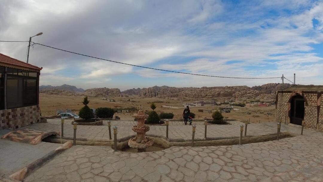 Little Petra Heritage Village وادي موسى المظهر الخارجي الصورة