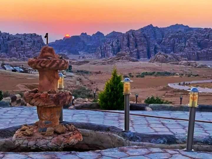 Little Petra Heritage Village وادي موسى المظهر الخارجي الصورة