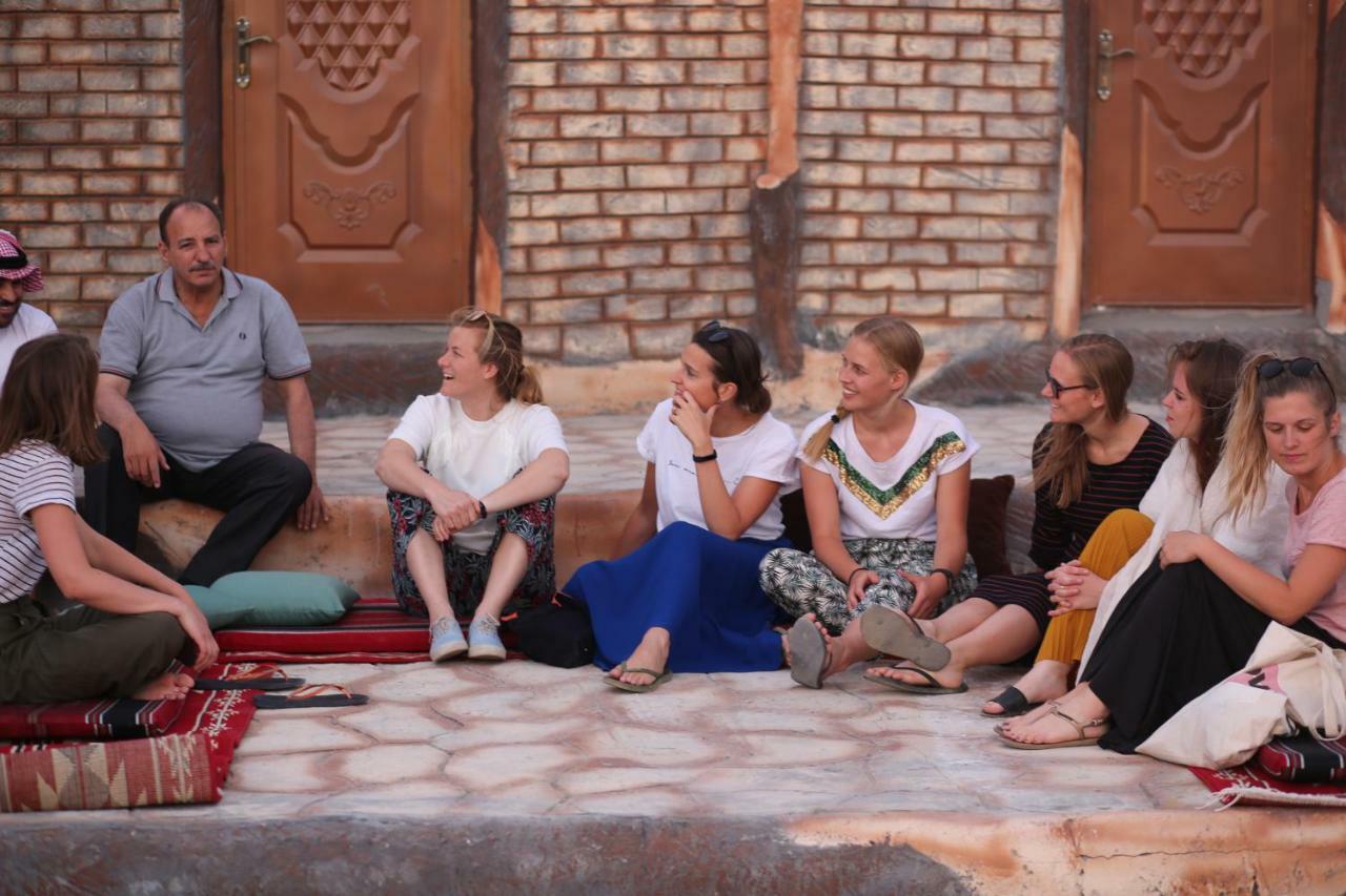 Little Petra Heritage Village وادي موسى المظهر الخارجي الصورة