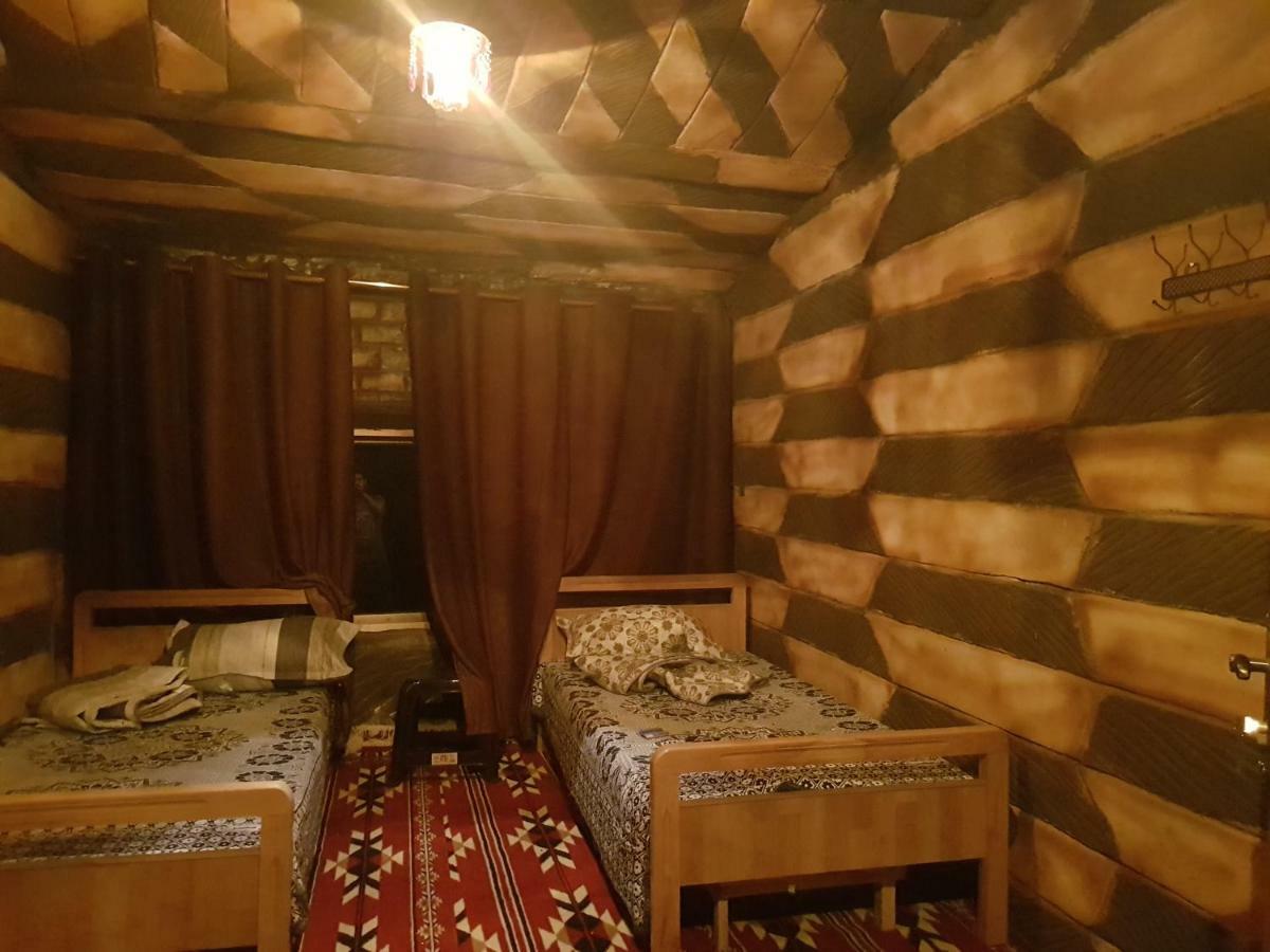 Little Petra Heritage Village وادي موسى المظهر الخارجي الصورة